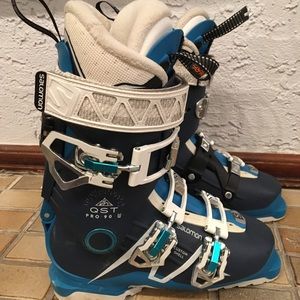 Salomon Women’s Ski Boots